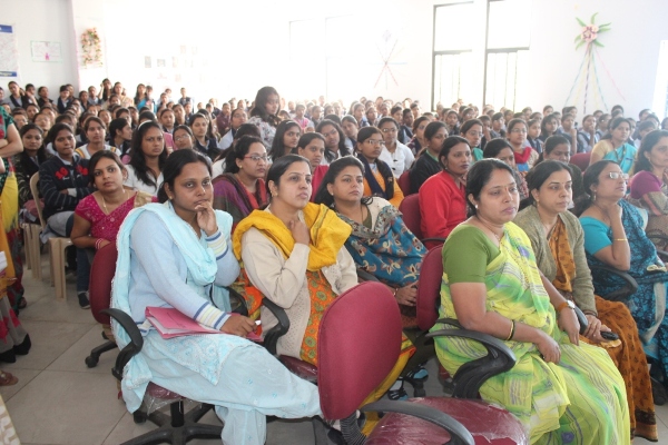 Faculty, doctors and students.