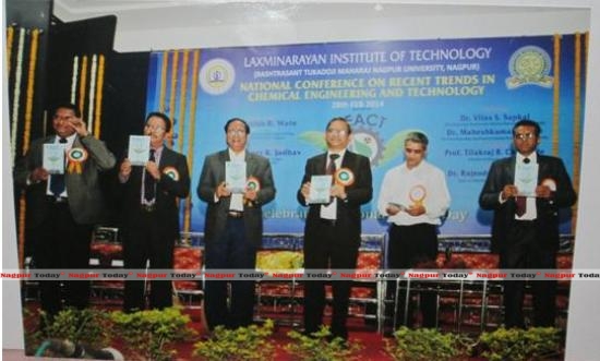 (L to R) Dr MKN Yenkie, Prof TB Chahande, Dr SR Wate, Dr VS Sapkal, Dr SR Jadhav, Dr RP Ugwekar releasing the Souvenir of REACT 2014