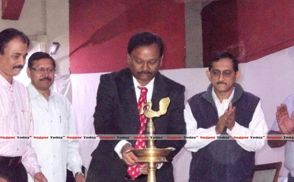 Sanjoy Roy, Chief Executive Officer (CEO) of Orange City Water inaugurating an ‘Annual Late Shri Date Memorial Lecture” on Public Private Partnership in Water Supply Sector (24 x7 project) organised by Nagpur chapter of Indian Water Works Association at IWWA Hall, Shankar Nagar on Friday.