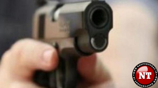 Activists' corner UP Govt. after woman shot dead in police station