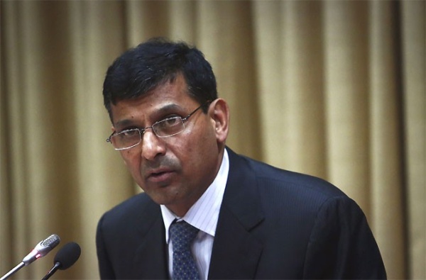 Former RBI Governor came back to India to exchange old notes