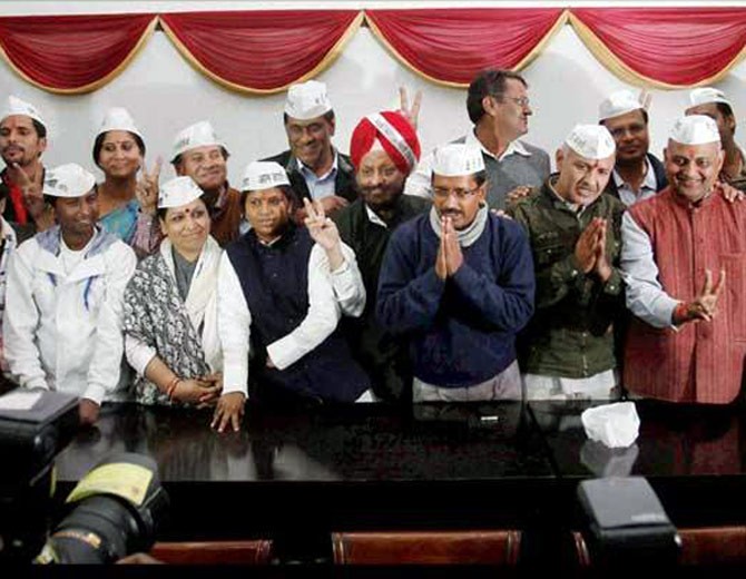 President Ram Nath Kovind order disqualifying MLAs ‘dangerous for democracy’: AAP