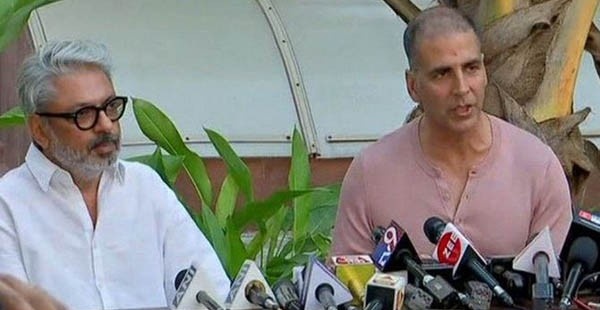 Akshay Kumar Reveals Why He Agreed To Postpone 'Padman' Release Akshay Kumar Reveals Why He Agreed To Postpone 'Padman' Release
