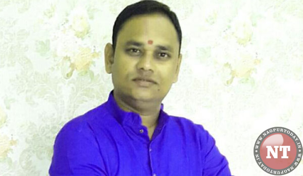 मुझे शर्म है की मै युवा मोर्चा का पदाधिकारी हूँ