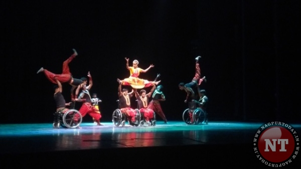 Dance on Wheel 