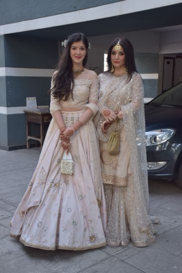 Shanaya cose an off-shoulder lehenga-choli, with flowers in her hair. Maheep Kapoor opted for a salwar-suit with heavy embroidery.