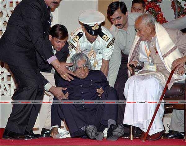 Last Image and Video of Kalam collapsing during a lecture ...