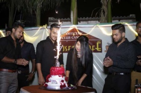 And he made her feel like a queen… Nagpur Today : Nagpur News