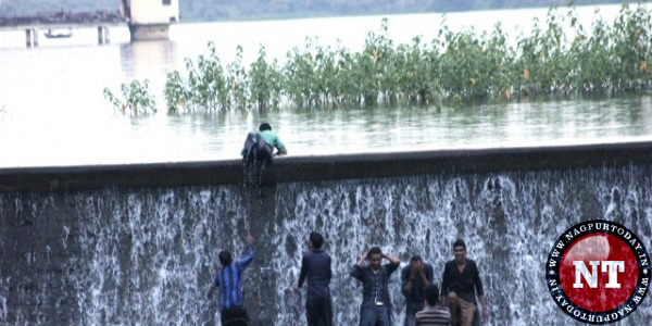 Ambazari-lake-overflow-8-600x348