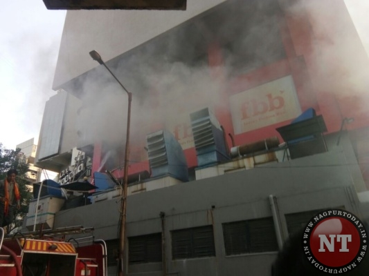 Fire breaks out fbb showroom in Eternity Mall, loss put at Rs 7 lakh - Nagpur Today : Nagpur News