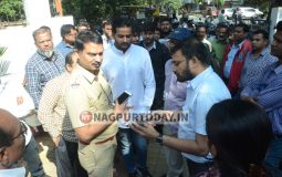 Traffic PI Shankhe, staff manhandled at Jadhav Chowk, one booked