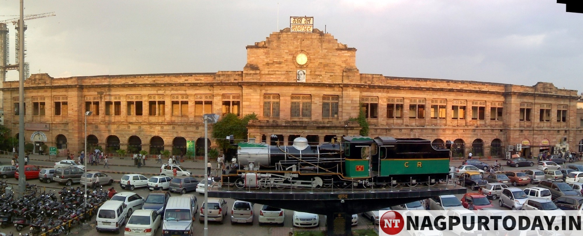 कुली, ऑटोचालकांसह कामगार संकटात