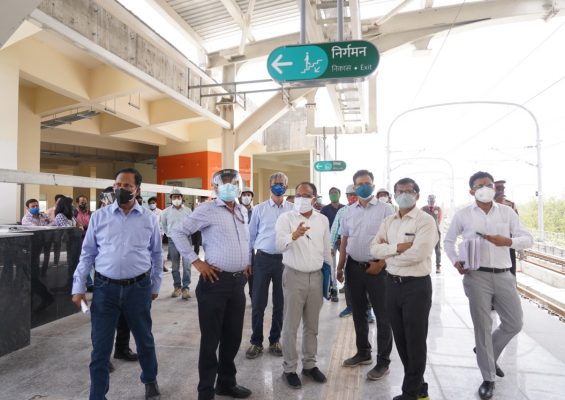 ”सीएमआरएस” ने केली धरमपेठ कॉलेज, काँग्रेस नगर,छत्रपती चौक आणि उज्ज्वल नगर मेट्रो स्टेशनची पाहणी