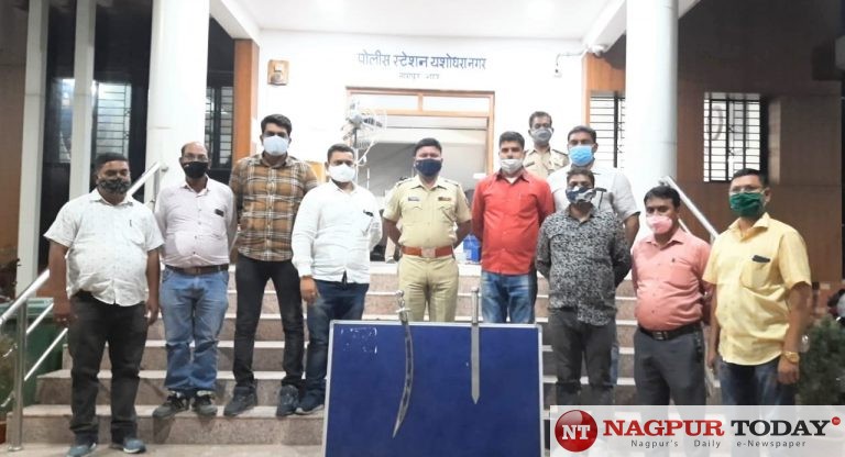 Yashodhara Nagar cops arrest two goons armed with sharp-edge weapons Nagpur Today : Nagpur News