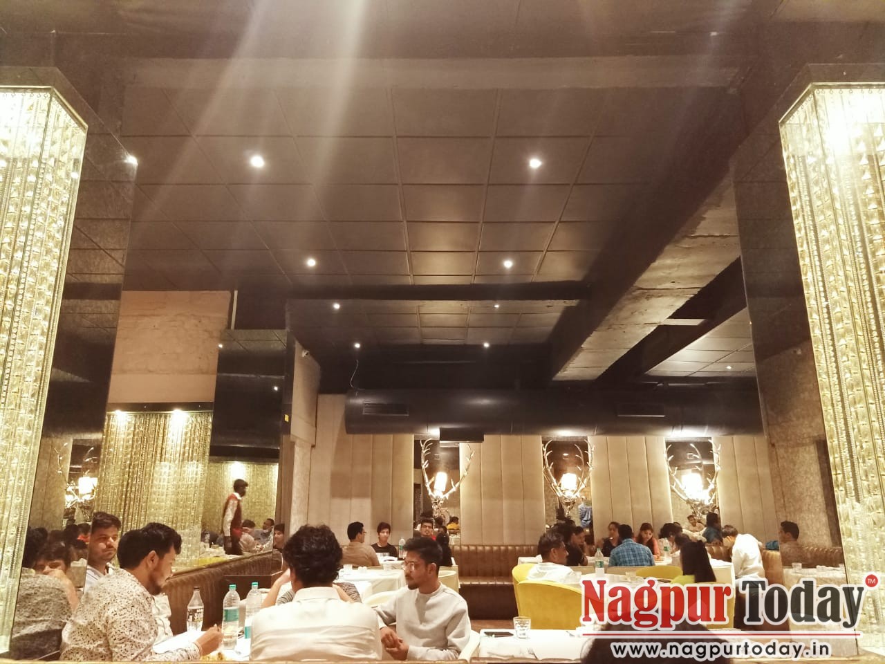 Sensuous Sunny Leone all set to scare everyone through Ragini MMS 2