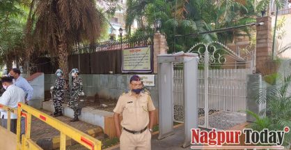 Anil Deshmukh Case: CBI raids Ex-min house in Nagpur with arrest warrant against his son, daughter-in-law