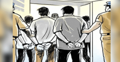 Two drunkard brothers arrested for assaulting Ambazari cop