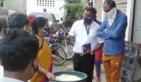 जिल्हाधिकारी आर विमला यांची कामठी तहसील कार्यलयात आकस्मिक भेट