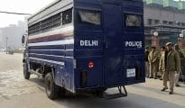 Criminal killed in encounter with Delhi police, 2 cops injured