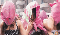 3 women trap 11-yr old girl for flesh trade, try to sell her virginity for Rs 40,000 in Nagpur