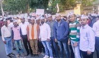 Aam Aadmi Party Nagpur stages ‘Diva-Kandeel’ agitation