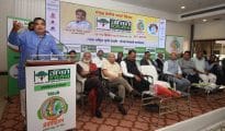 Gadkari launches Agro Vision Radio in Nagpur