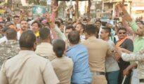 Scuffle between Bajrang Dal activists, cops