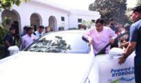 Gadkari has a smart, new set of wheels