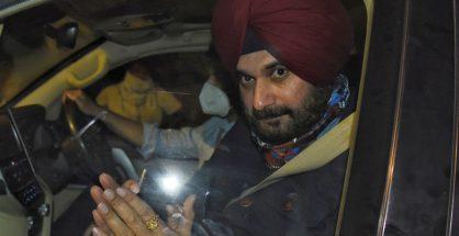 Sidhu leaves home to surrender before court