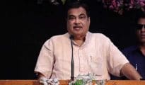 दुख भुलाकर भरें ऊंची उड़ान : गडकरी