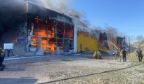 Russia bombs shopping mall, 1000 people inside