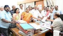 क्षेत्र के वरिष्ठ नागरिकों के उत्थान के लिए समाजभवन देने पर विचार करें