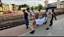 गोंदिया: दर्द से कहार रही प्रेग्नेंट महिला के लिए देवदूत बनी रेलवे पुलिस