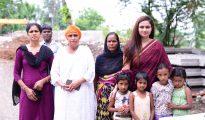 एडवोकेट मनजीत कौर मतानी ने दी गरीबो को छत उपलब्ध करवाई