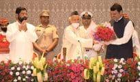 पहले 84 घंटे की सरकार, अब सीएम पद न्यौछावर; महाराष्ट्र के राजनीतिक चक्रव्यूह में तीसरी बार फंसी बीजेपी