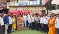 Video: Mankapur residents agitate against proposed beer bar in Zingabai Takli