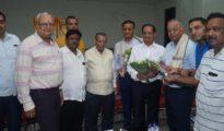 राज्यपाल के हस्ते सम्मानित अग्रवाल का अग्रसेन मंडल द्वारा सत्कार