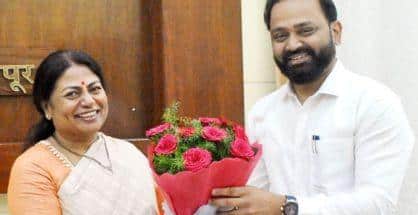 Dr Itankar takes charge as Nagpur District Collector