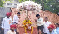 महाराष्ट्राच्या जडणघडणीत अण्णा भाऊंच्या साहित्याचे अमूल्य योगदान : ॲड. मेश्राम
