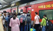 Passengers face horrid time as platforms of Duronto Exp changed twice at Nagpur Station