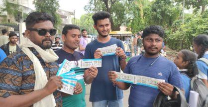 Cricket fans flood VCA Civil Lines to redeem IND VS AUS match tickets in Nagpur