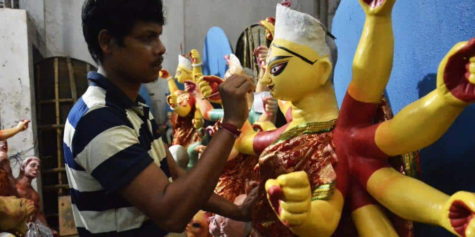 Artisans giving final touches to Goddess Durga idols for Navratri in Nagpur