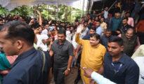 Gadkari interacts with citizens, listens to their grievances in Nagpur