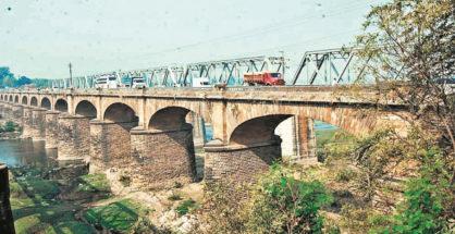 148 साल पुरानी ब्रिटिशकालीन ‘ब्रिज’ पर NHAI मौन !