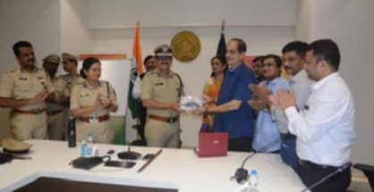Police return seized stolen revolver to Adv Parchure in Nagpur