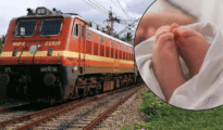 Train baby: Woman delivers in running train between Sewagram and Nagpur!