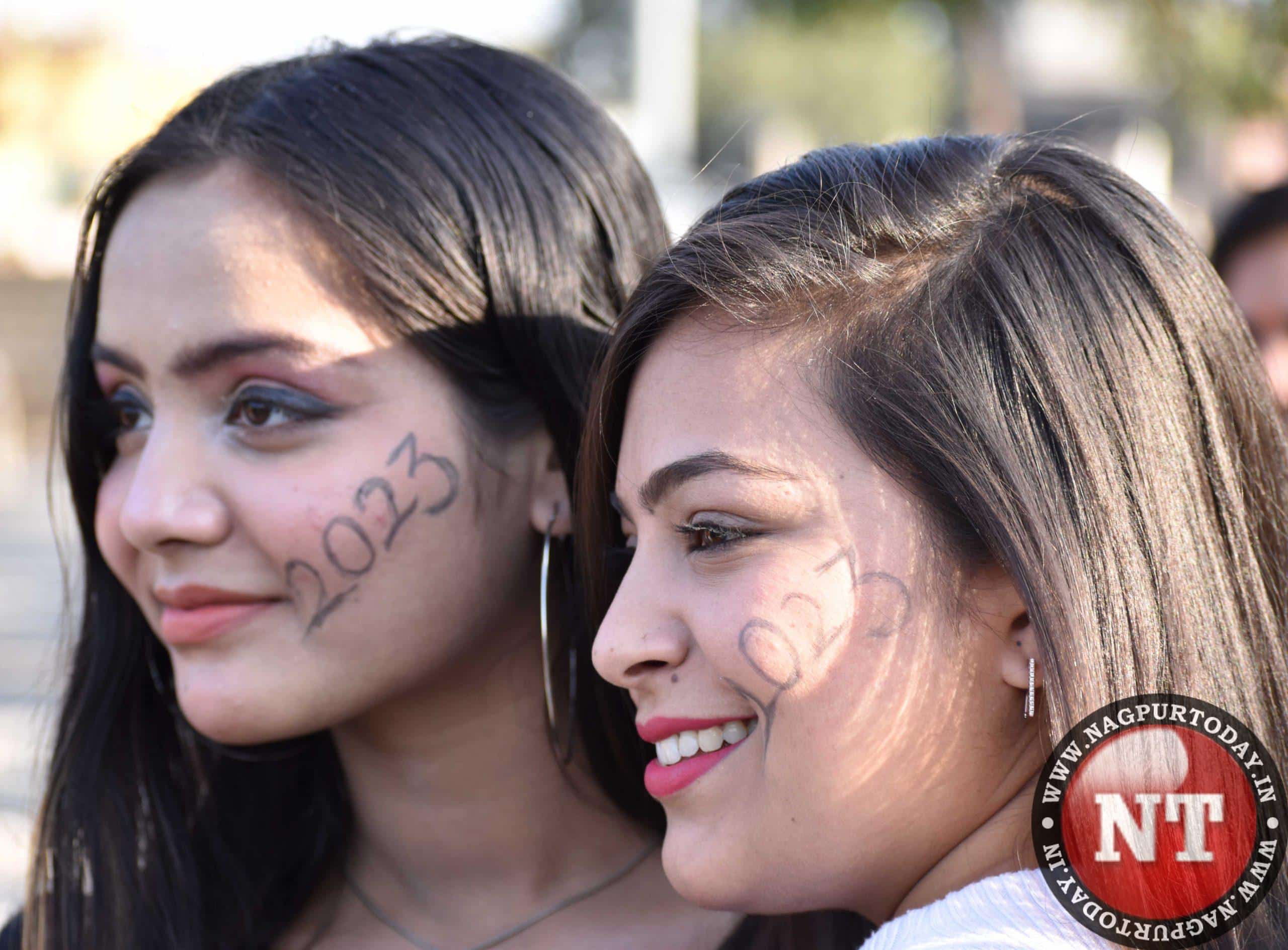 Nagpurians bid adieu to gentle 2022, wish 2023 to be ambitious