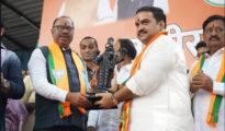 भरतभाऊ माळी, उदयशंकर पाटील यांच्यासह कार्यकर्त्यांचा भाजपामध्ये प्रवेश