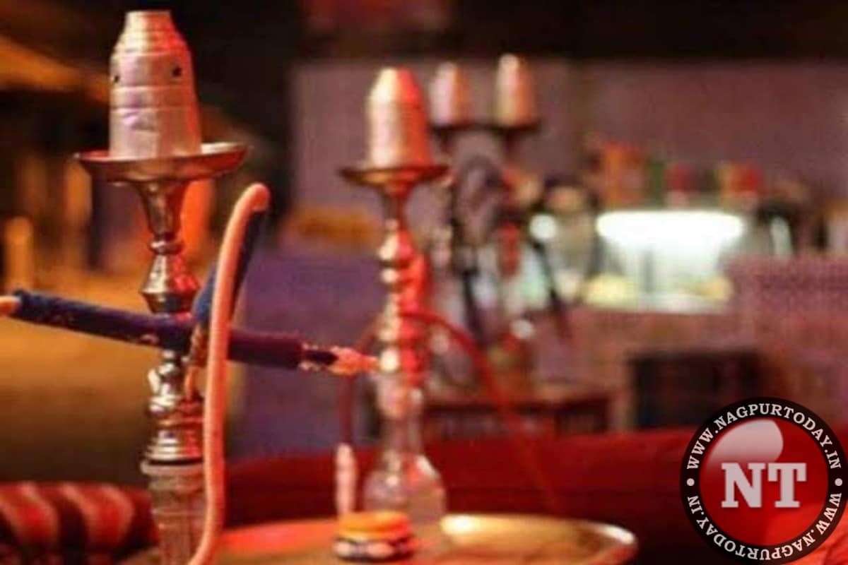 Crime Branch busts hookah parlour at Habit Café in Omkar Nagar, Nagpur