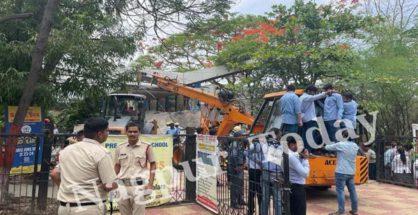 Slab collapses at School of Scholars College in Nagpur, security personnel dead